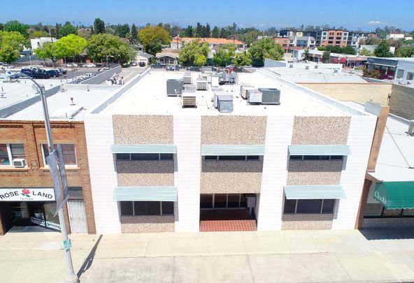 Commonwealth Professional Building: 211 W Commonwealth Ave, Fullerton, CA 92832